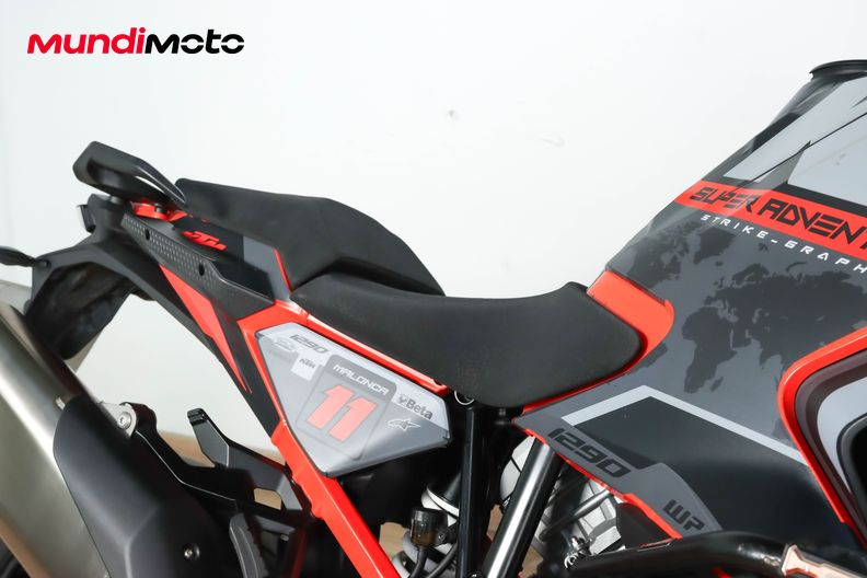 Motorbike image 13