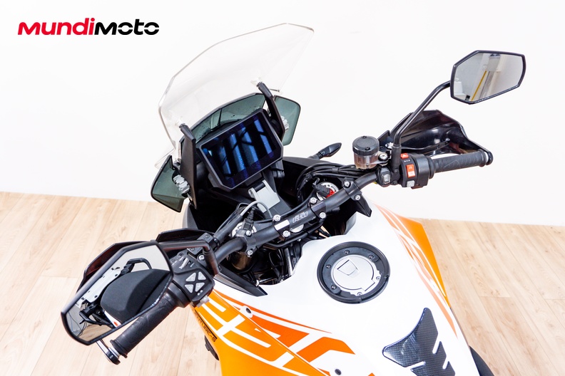 Motorbike image 10