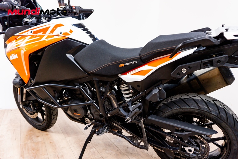 Motorbike image 8