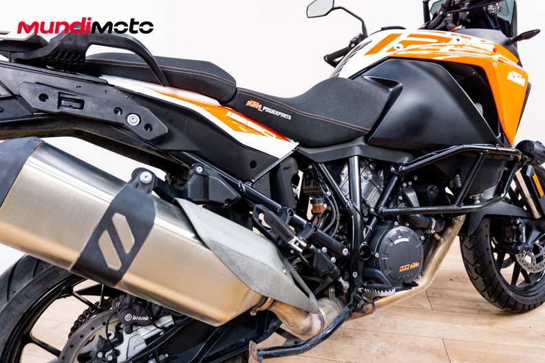 Motorbike image 3