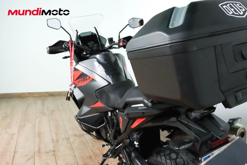 Motorbike image 9