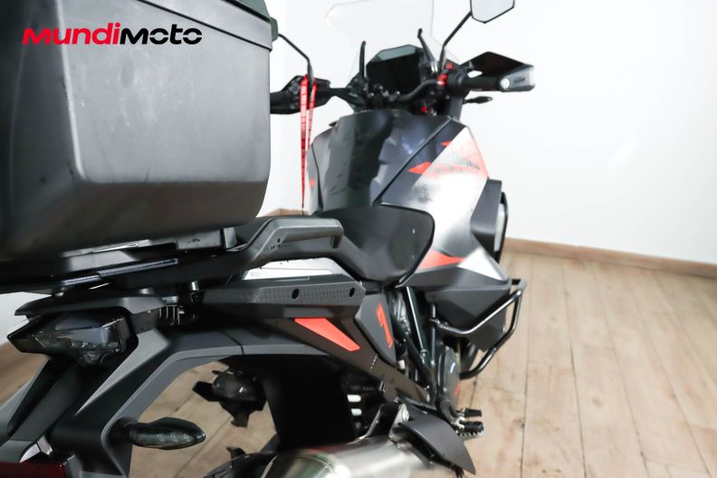 Motorbike image 3