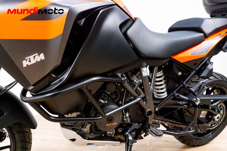 Motorbike image 9