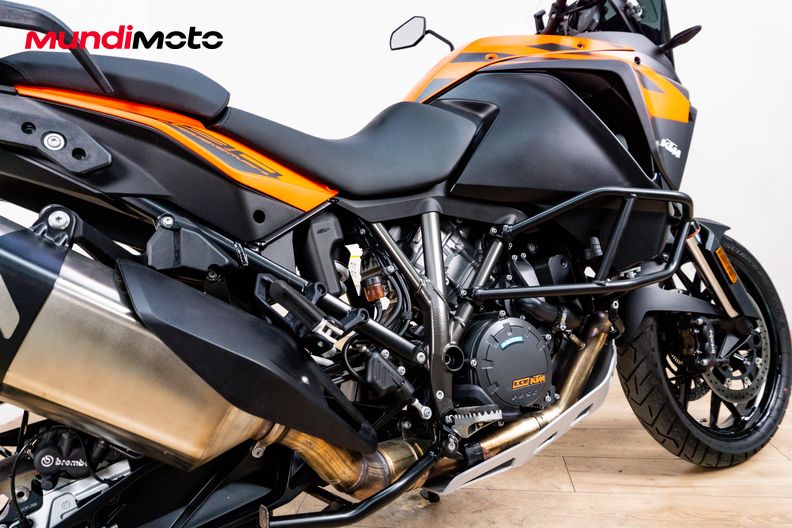 Motorbike image 3
