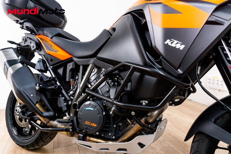 Motorbike image 4