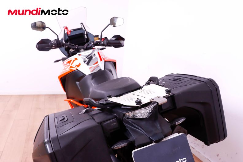 Motorbike image 9