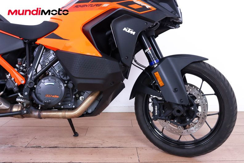 Motorbike image 12
