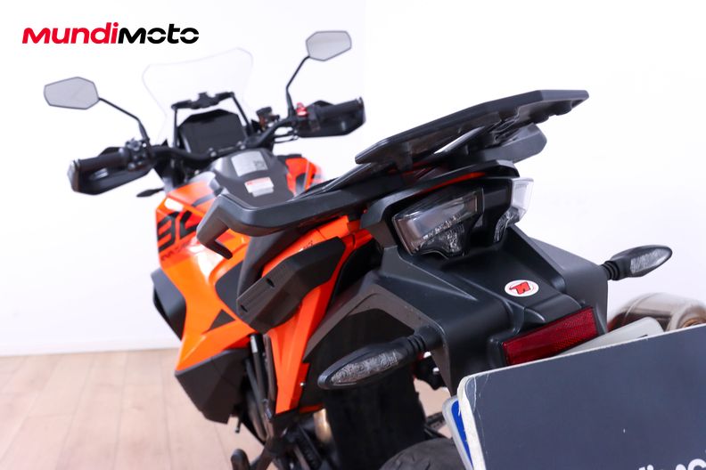 Motorbike image 9