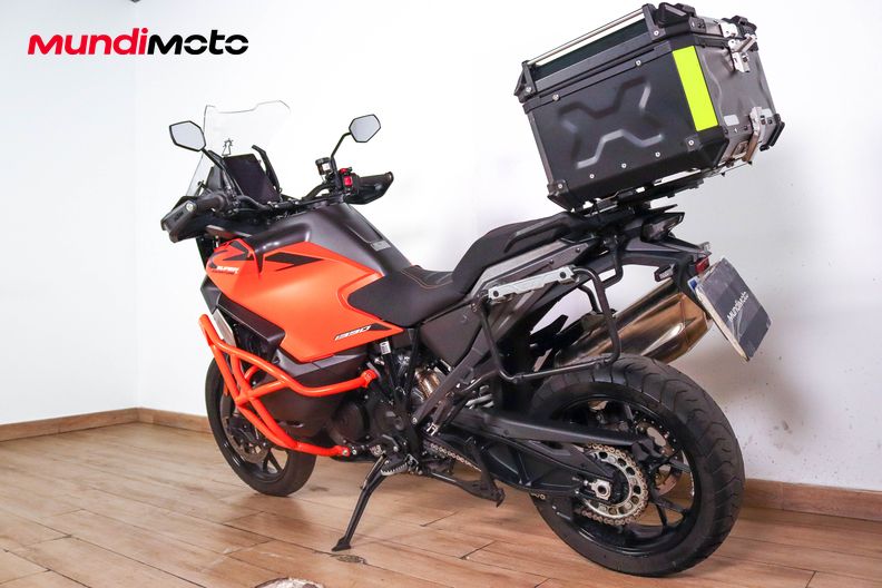Motorbike image 6