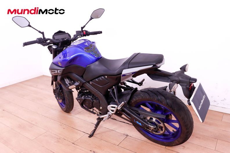 Motorbike image 6