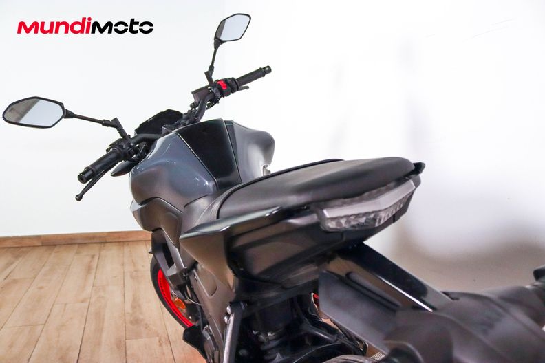 Motorbike image 9