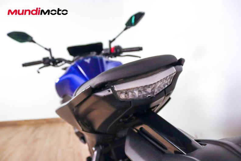 Motorbike image 9