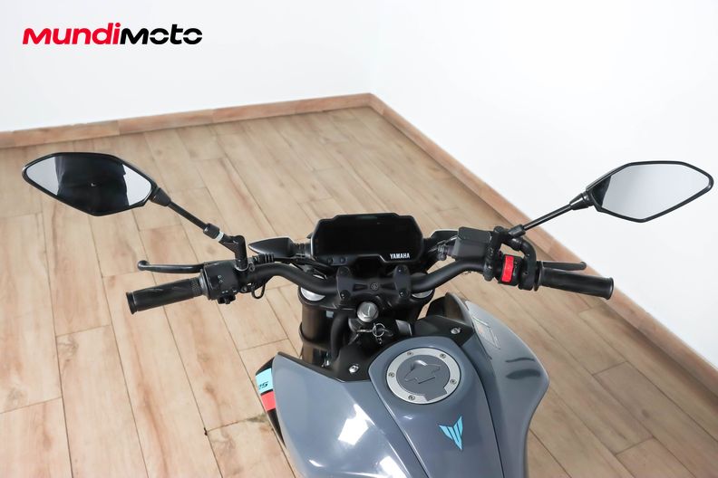 Motorbike image 10