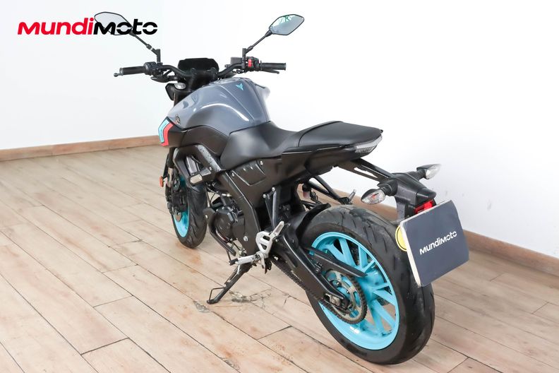 Motorbike image 6