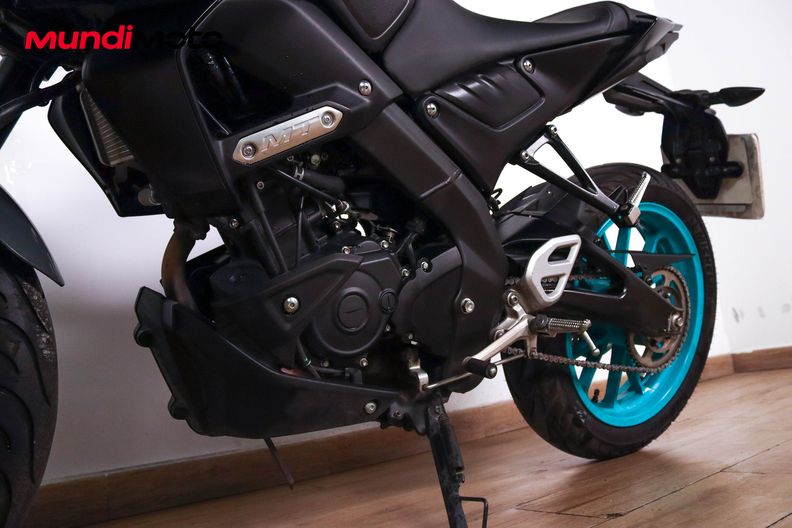 Motorbike image 8