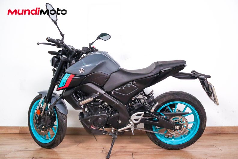 Motorbike image 5