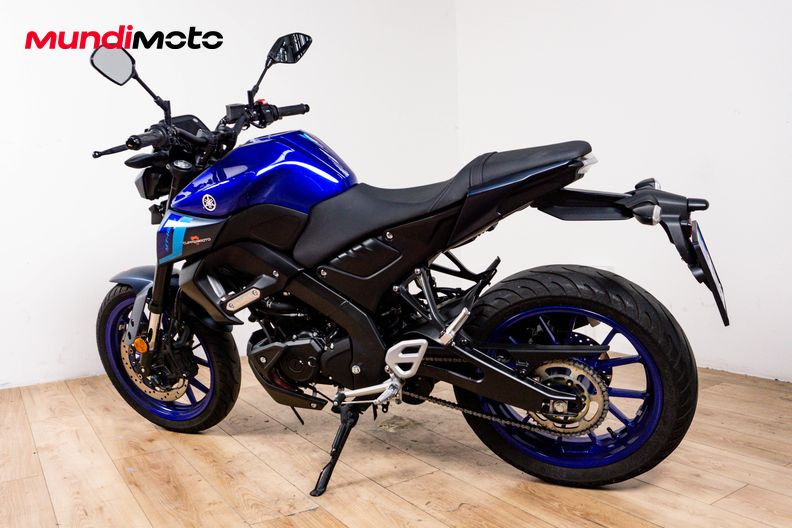 Motorbike image 7