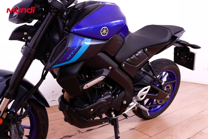 Motorbike image 8