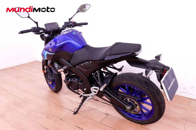 Motorbike image 6