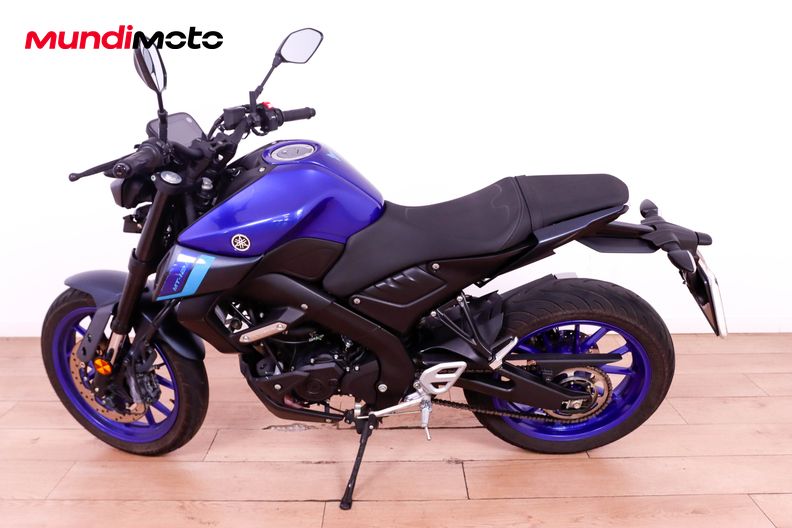 Motorbike image 5
