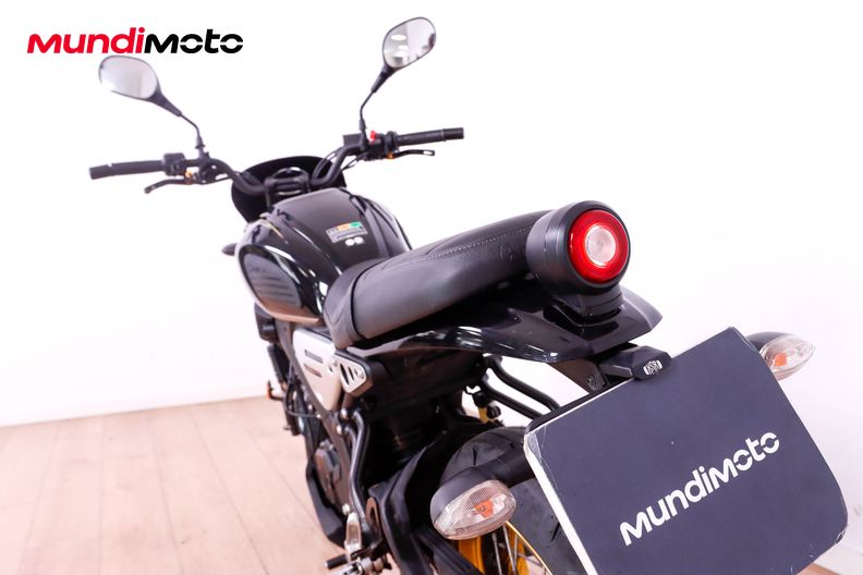 Motorbike image 9