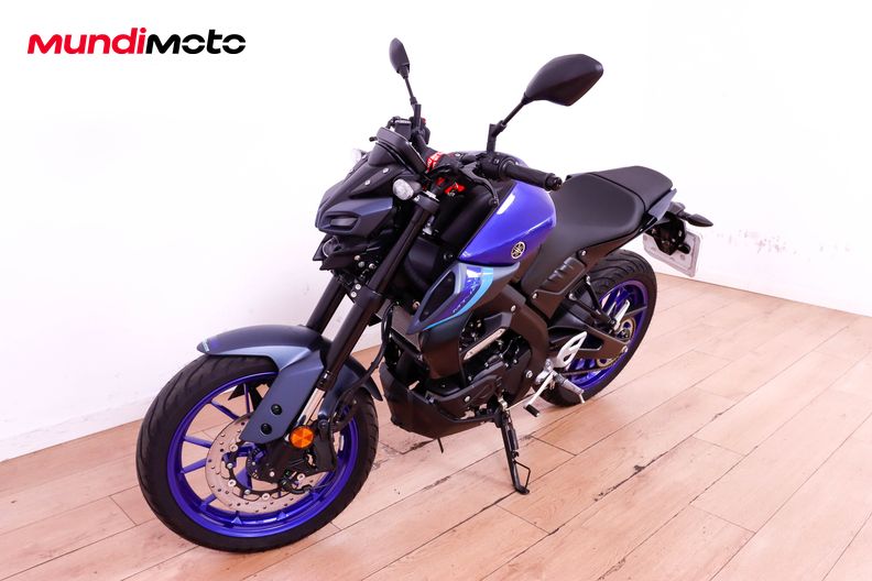 Motorbike image 7