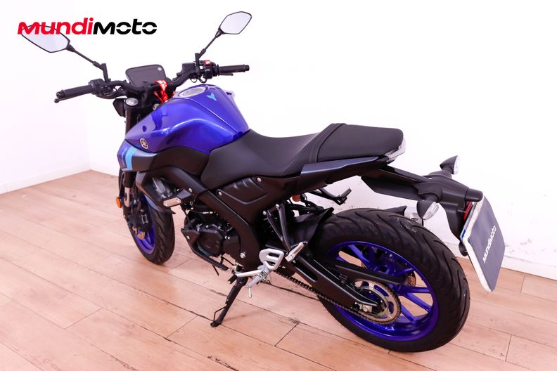 Motorbike image 6