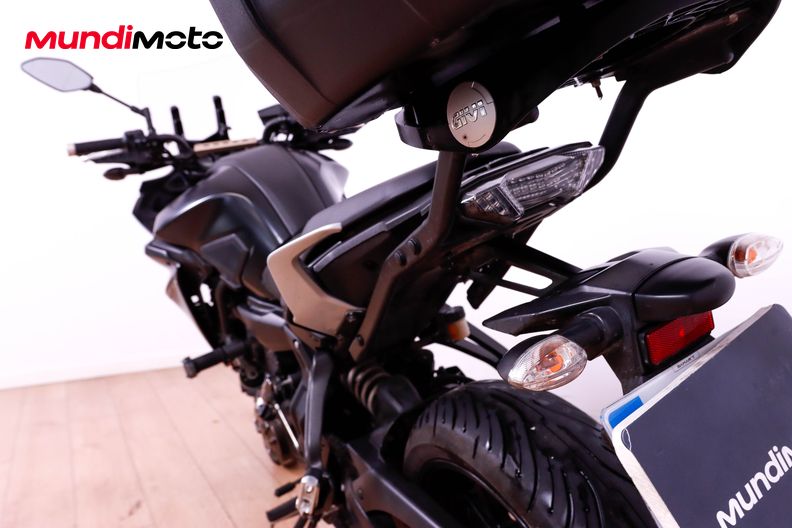 Motorbike image 9