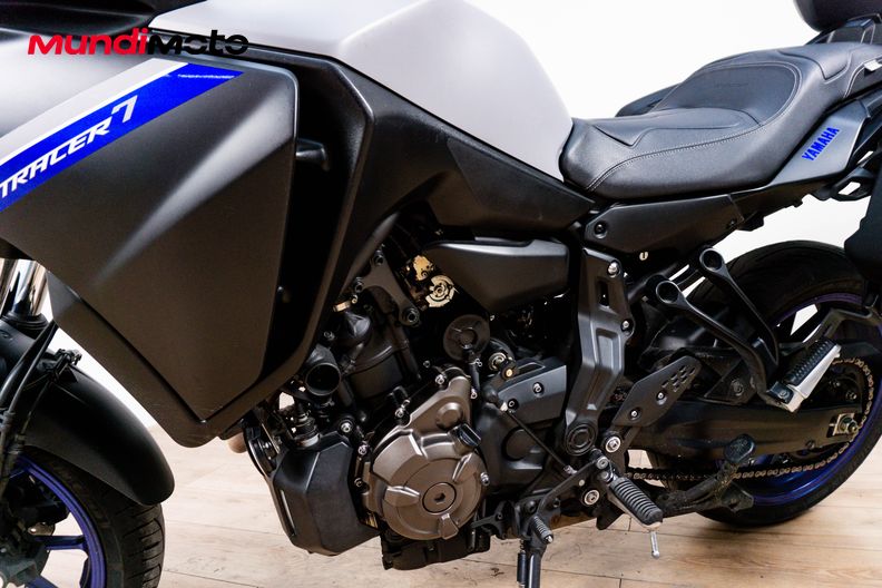 Motorbike image 9