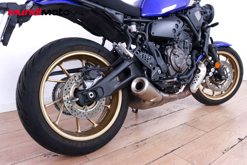 Motorbike image 3