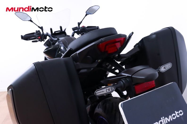 Motorbike image 9