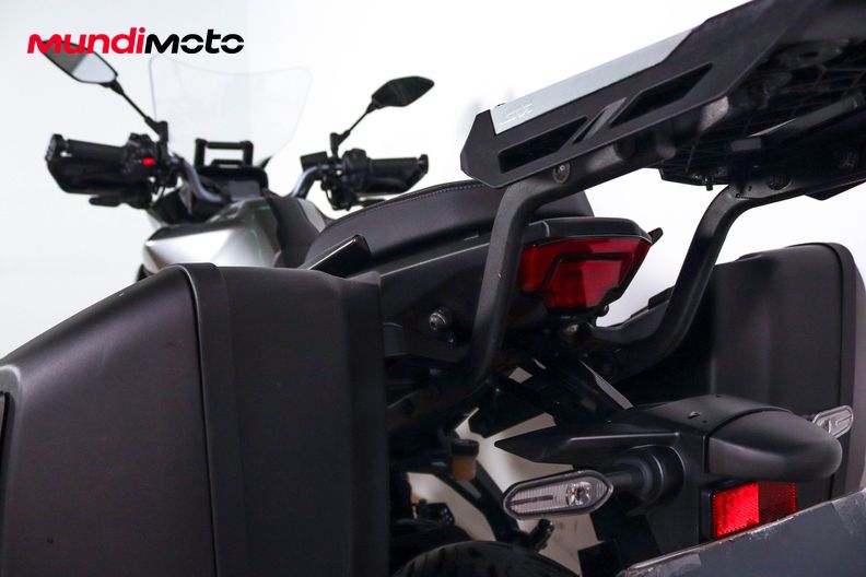Motorbike image 9