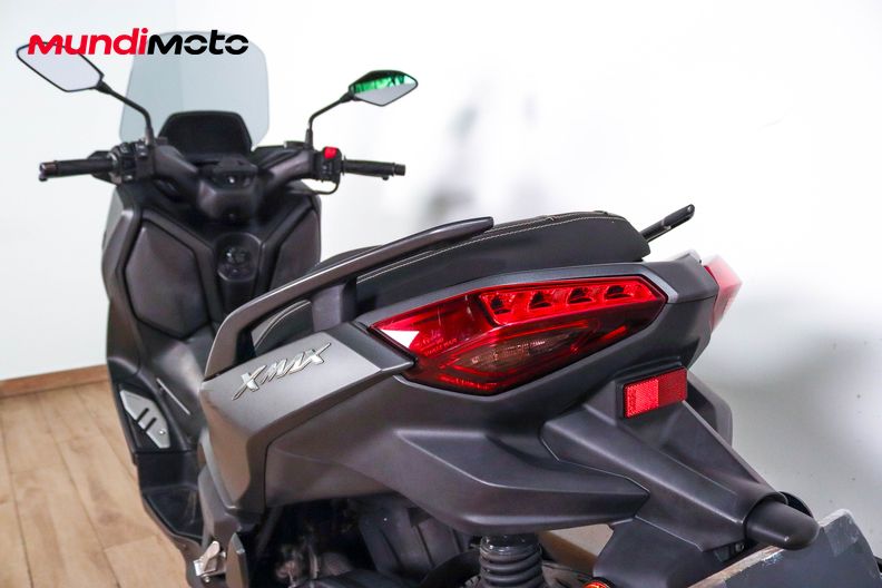 Motorbike image 9