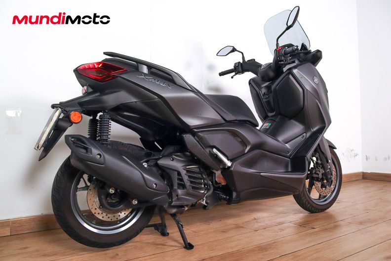 Motorbike image 2