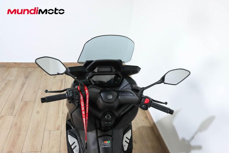 Motorbike image 10