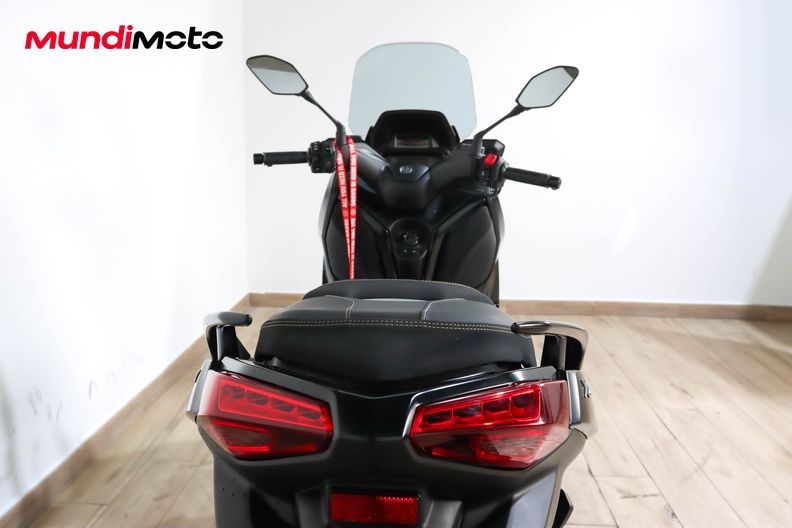 Motorbike image 3