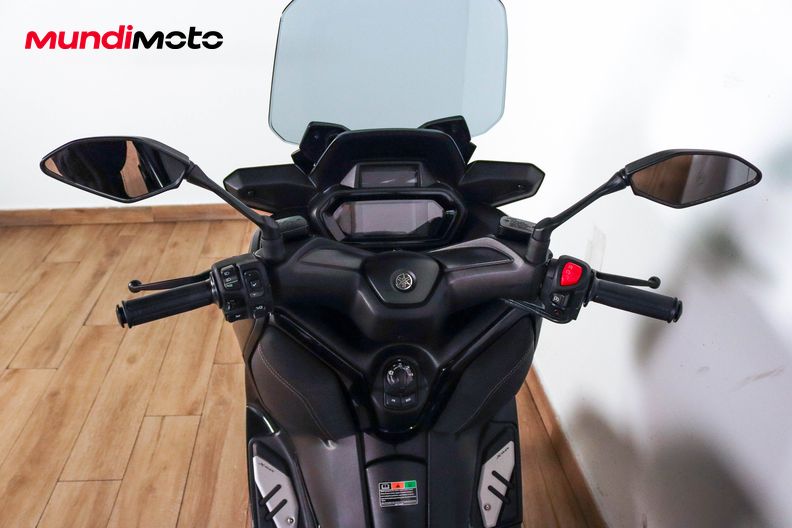 Motorbike image 10