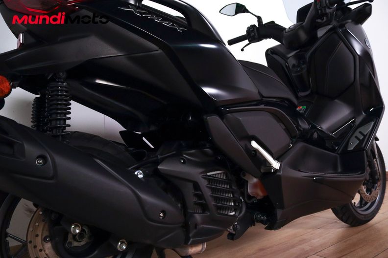 Motorbike image 3