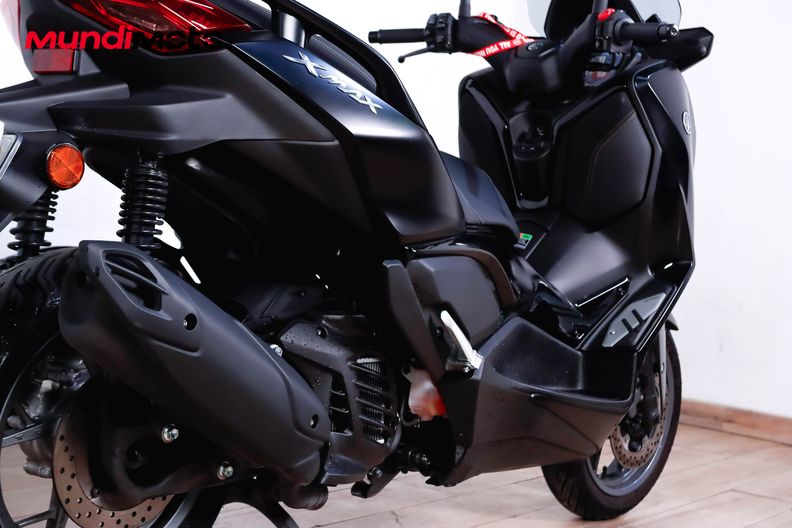 YAMAHA X-MAX 125 TECH MAX Mundimoto