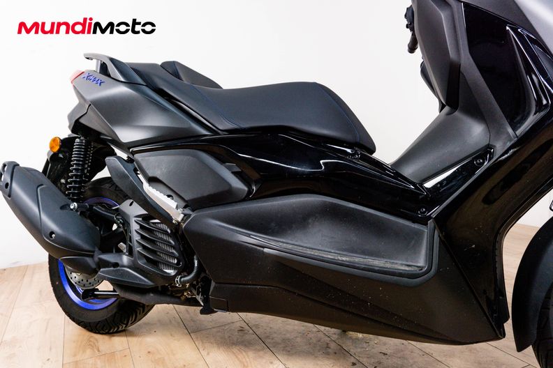 Motorbike image 4