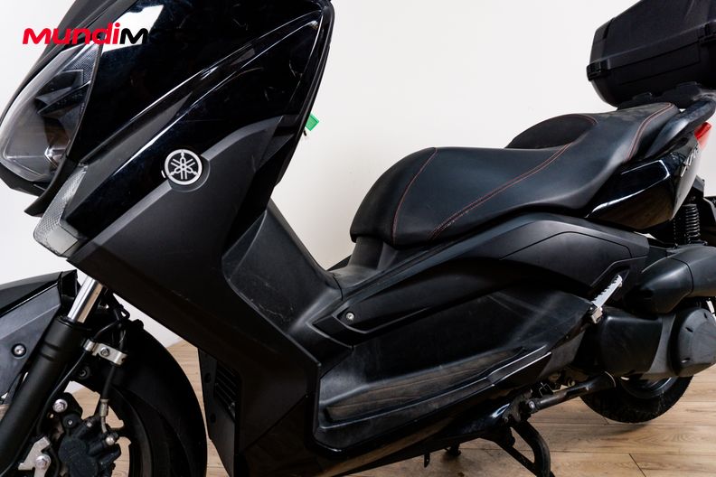 Motorbike image 9