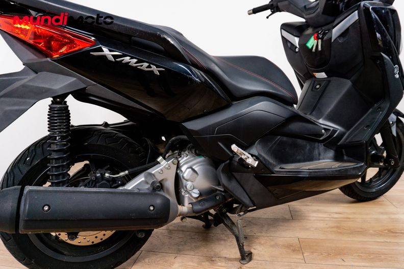 Motorbike image 3