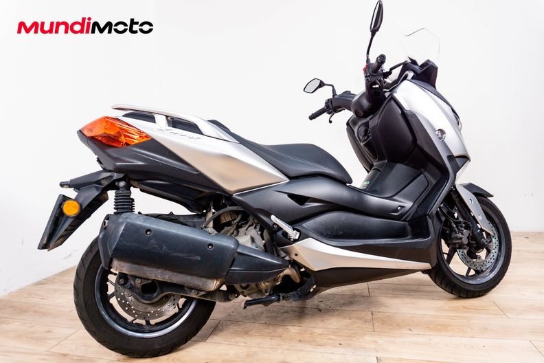 Motorbike image 2