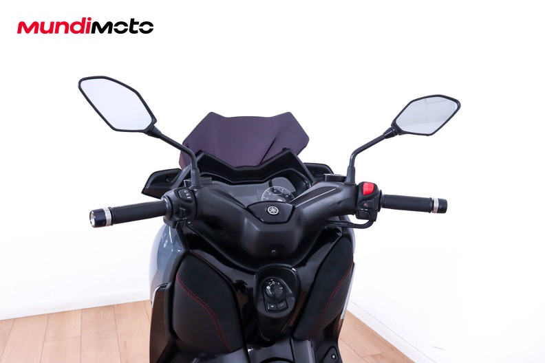Motorbike image 10