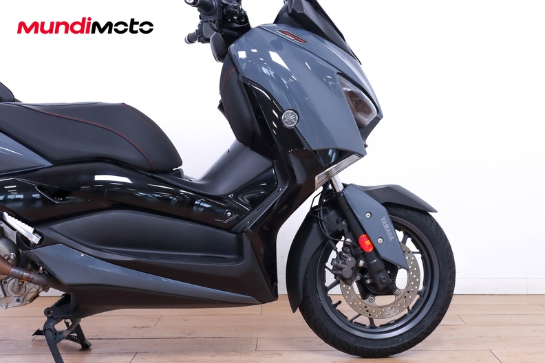Motorbike image 13