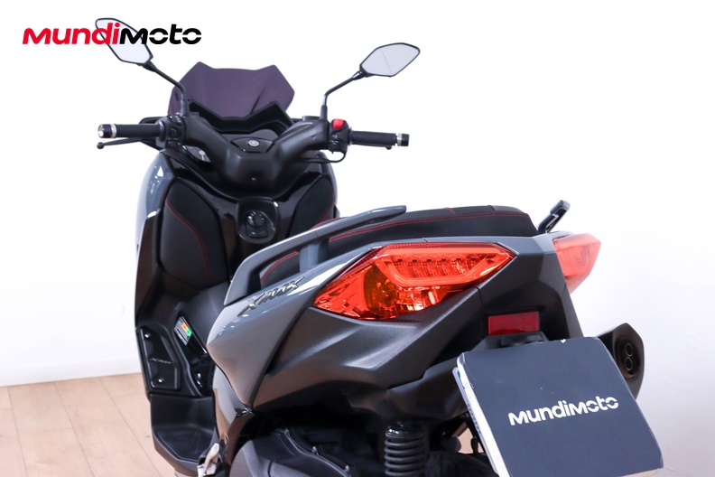 Motorbike image 9