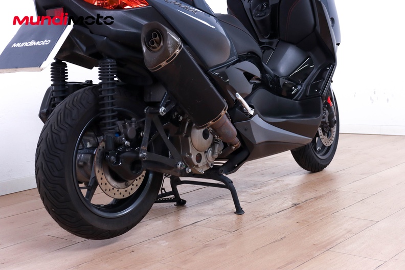Motorbike image 3