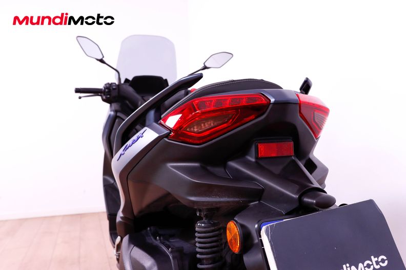 Motorbike image 9