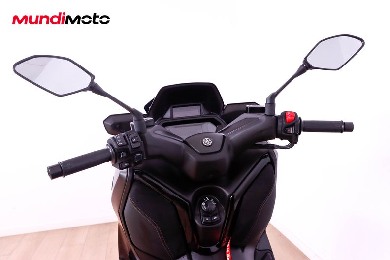 Motorbike image 10