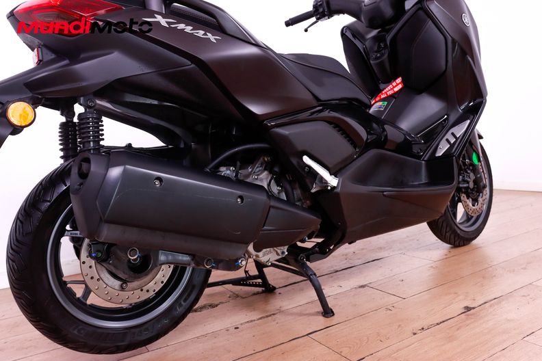 Motorbike image 3